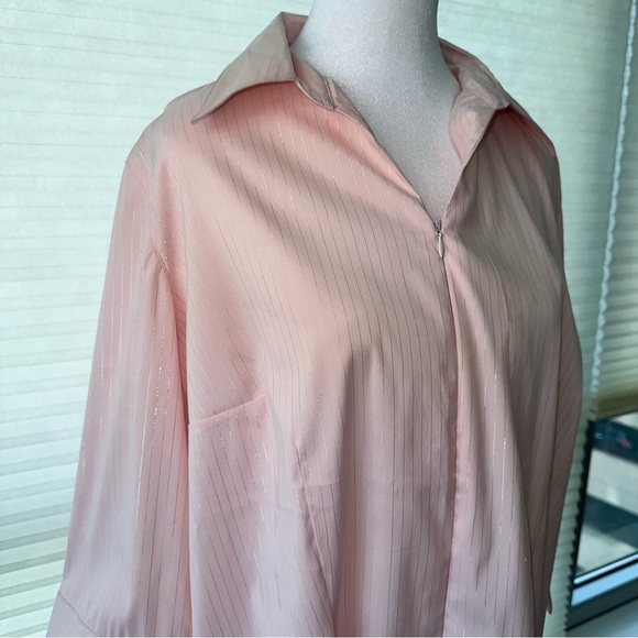 DCC Woman Stretch Zip Front Blouse Light Pink Shimmer 3/4 Sleeve Size 14/16 NWT - Picture 1 of 9